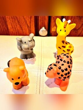 Lot Of 4 Figures, Animal, Zoo. Fisher-price Little-people, Good Condition.
